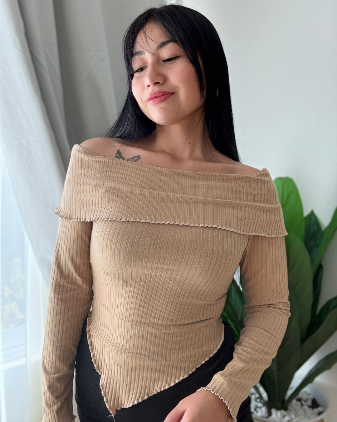 Polera Manga Larga Hombros